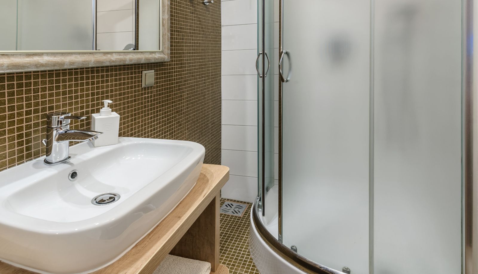 Badezimmer - Ara Hotel