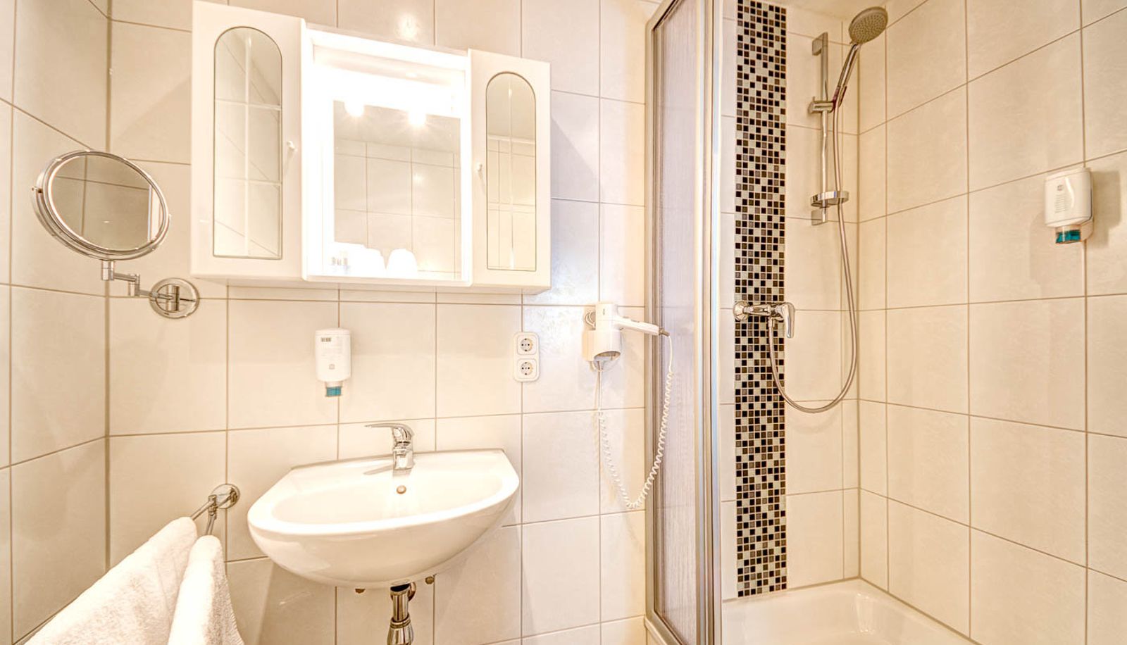 Badezimmer - Alt Montjoie