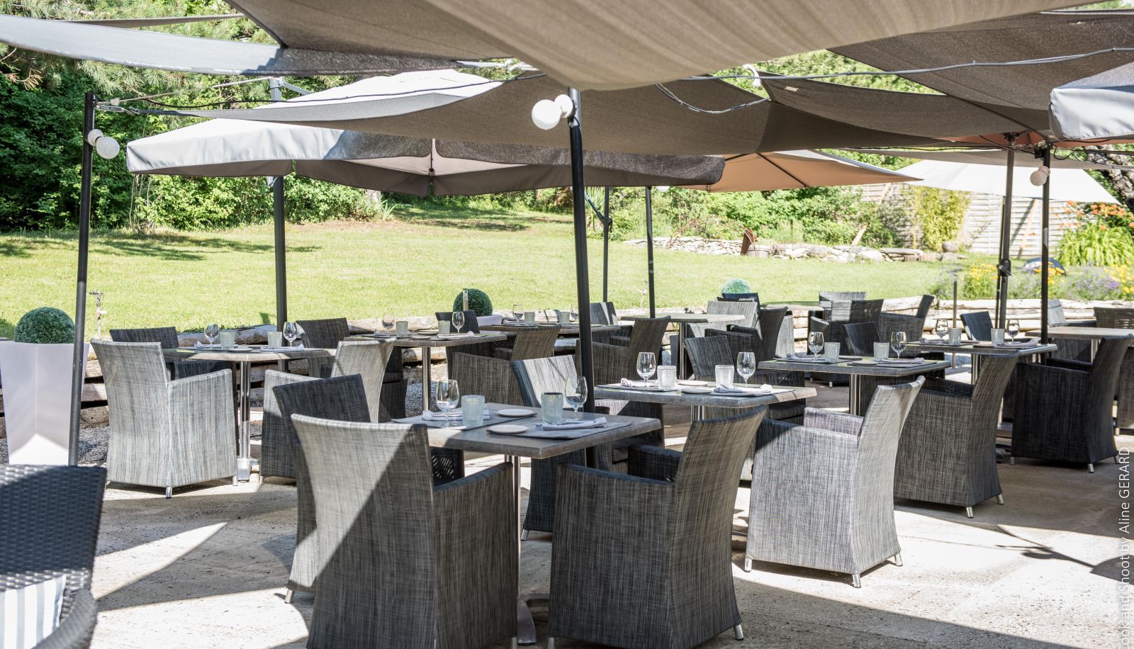 Terrace - La Magnanerie - Côté Bistro