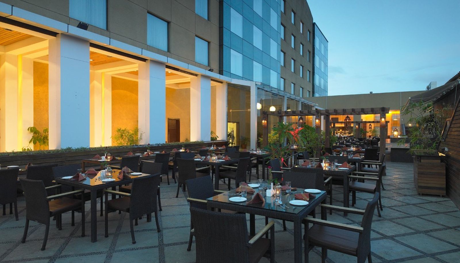 Información - Royal Orchid Central Pune