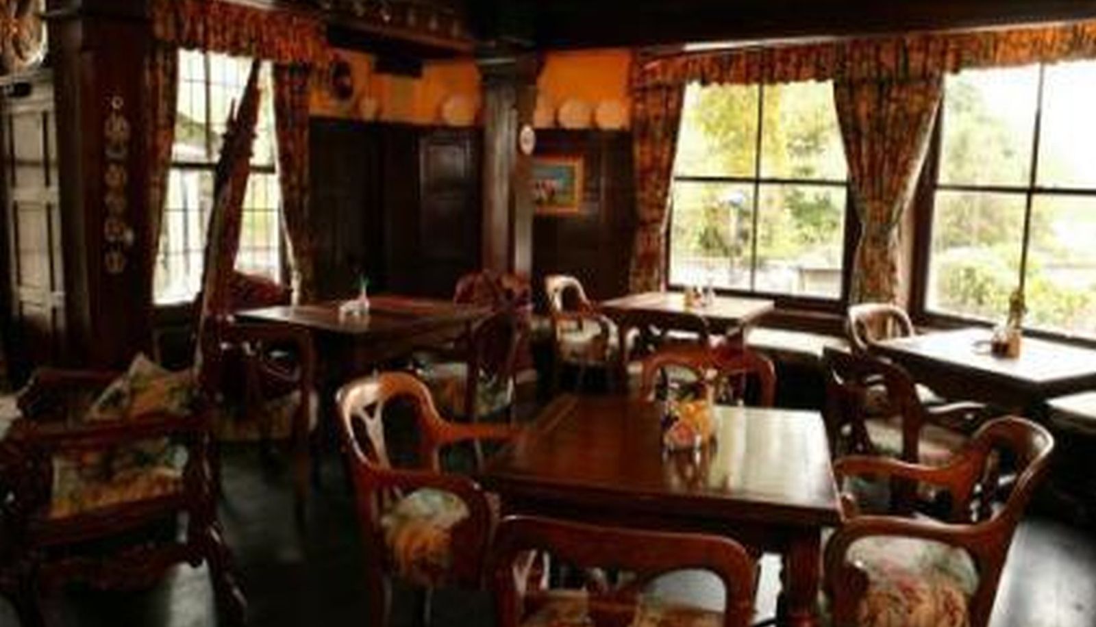 Restauracja - Newby Bridge Hotel
