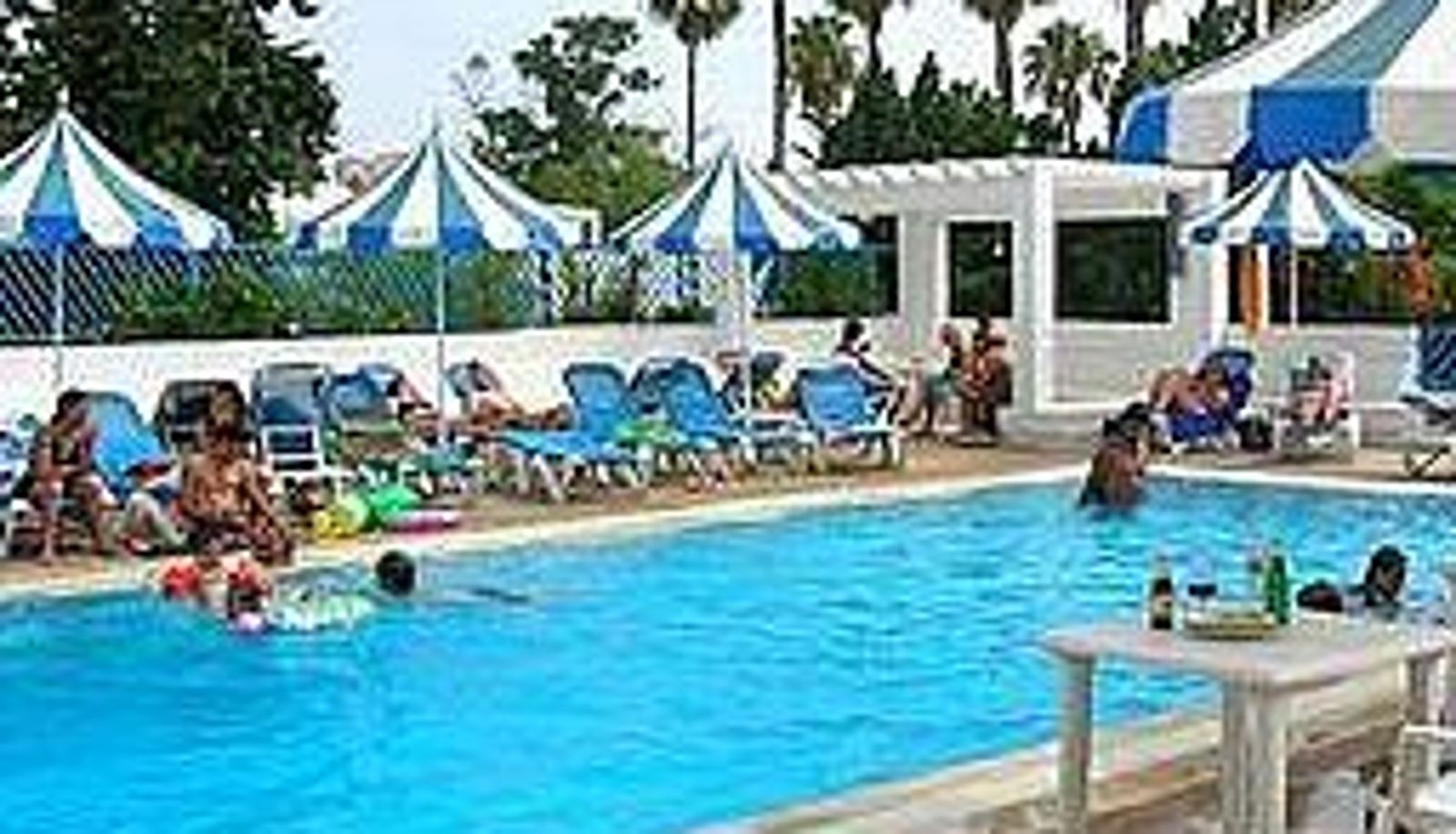Piscina - Residence La Paix