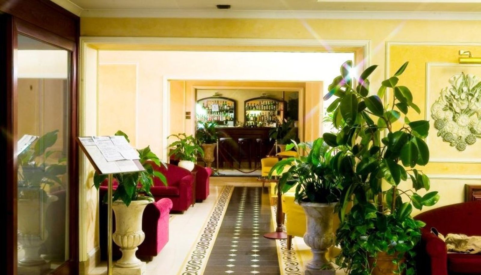 Salón - Corona d Italia