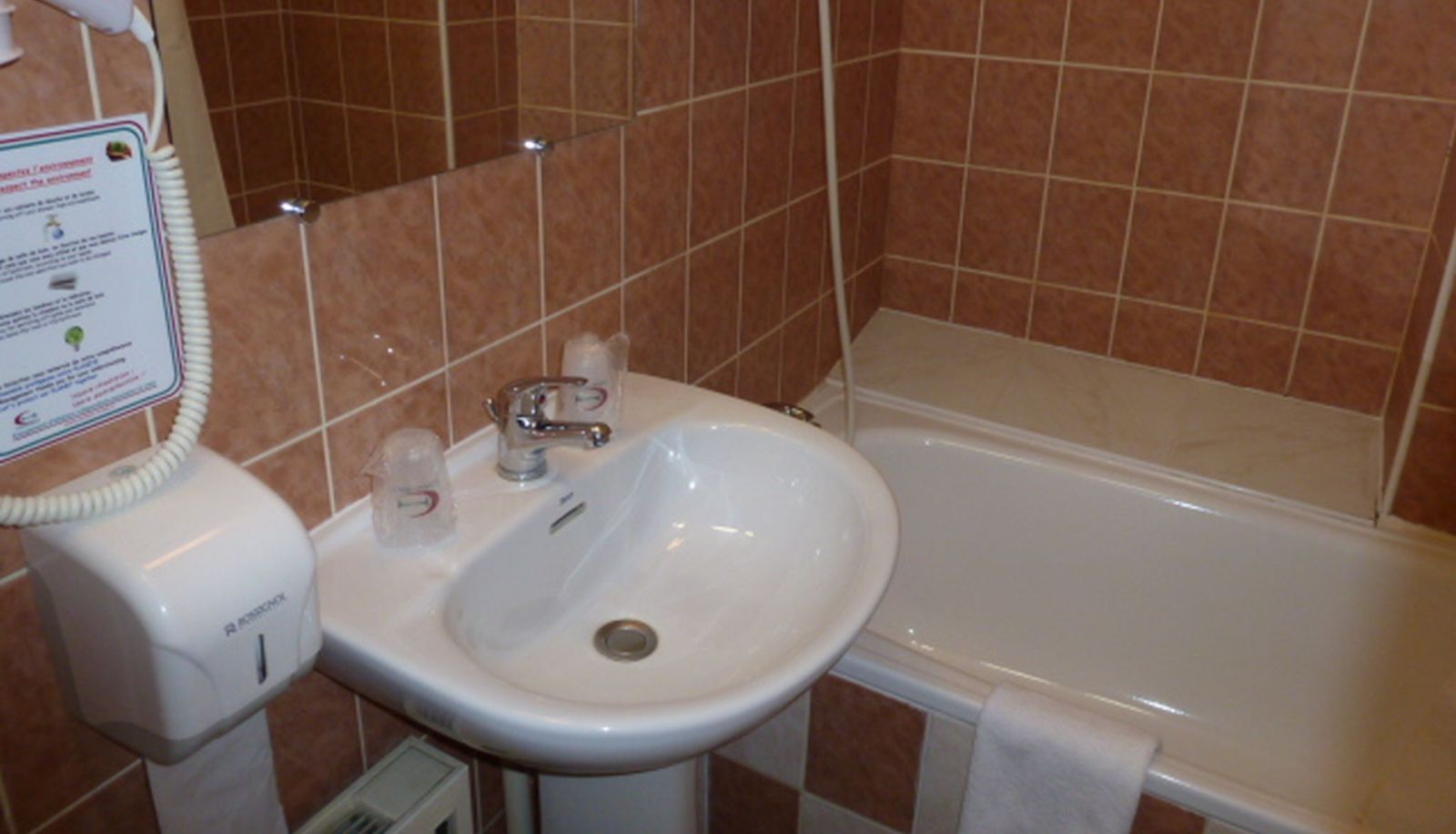 Pokój ekonomiczny (jednoosobowy) - Tourhotel