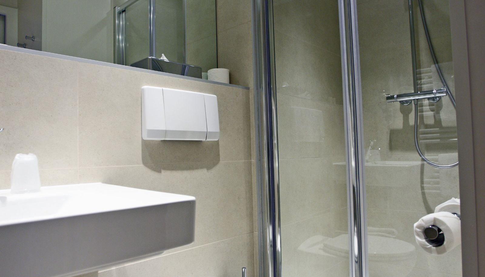 Bathroom - Royal Westminster