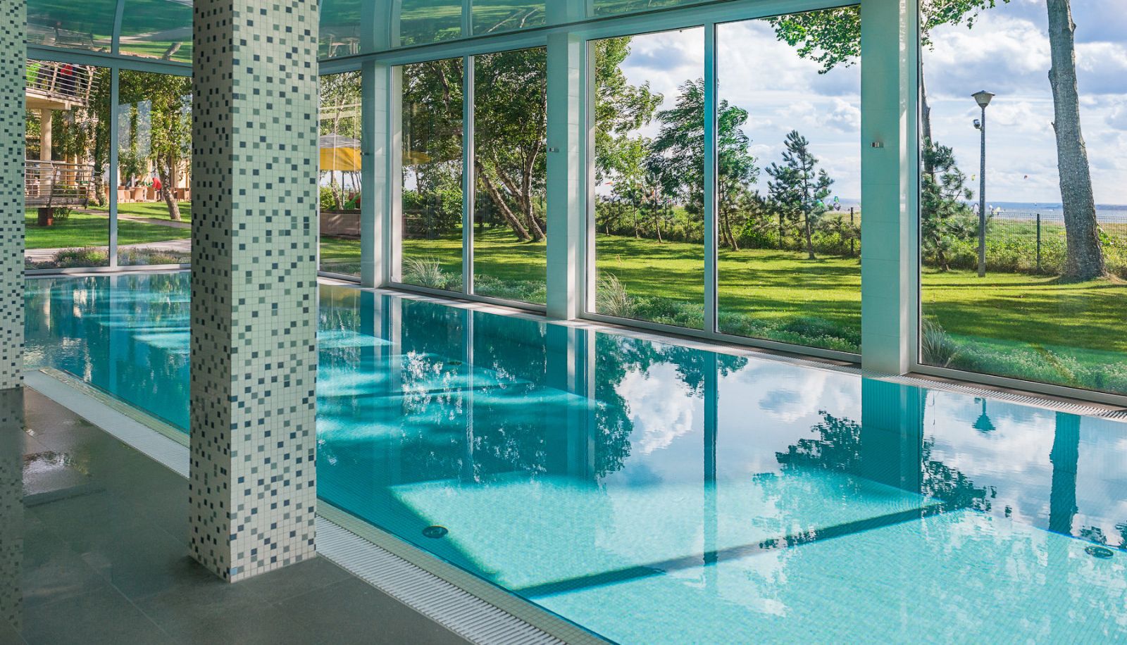 Pool - Meridian