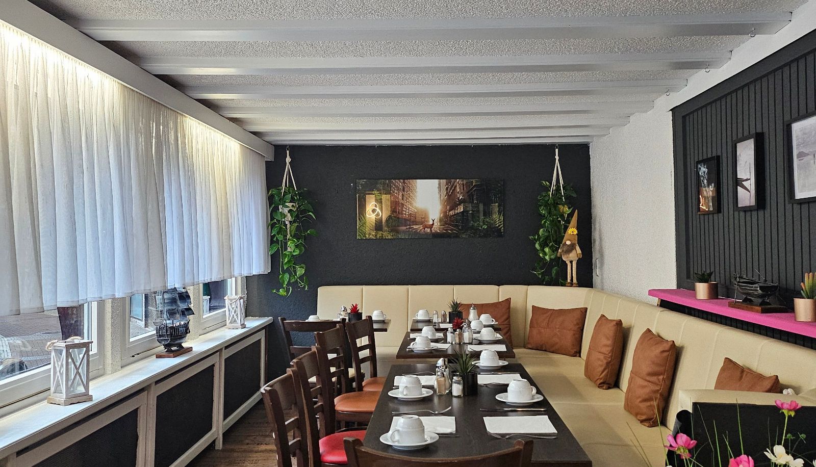 Salle de petit-déjeuner - Hotel Schlossschenke Idar-Oberstein