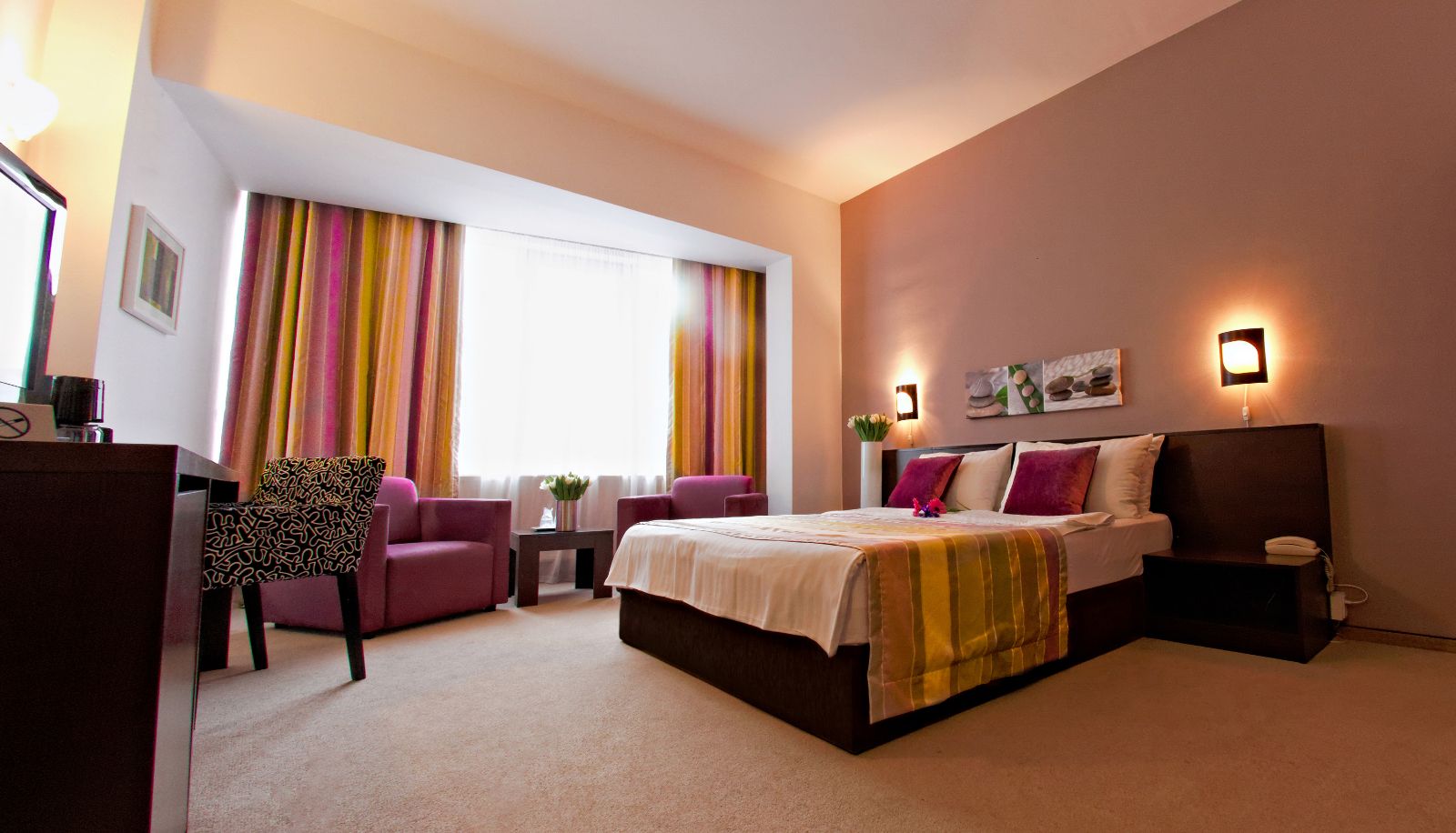 Chambre standard (double) - Unique Hotel Bucharest