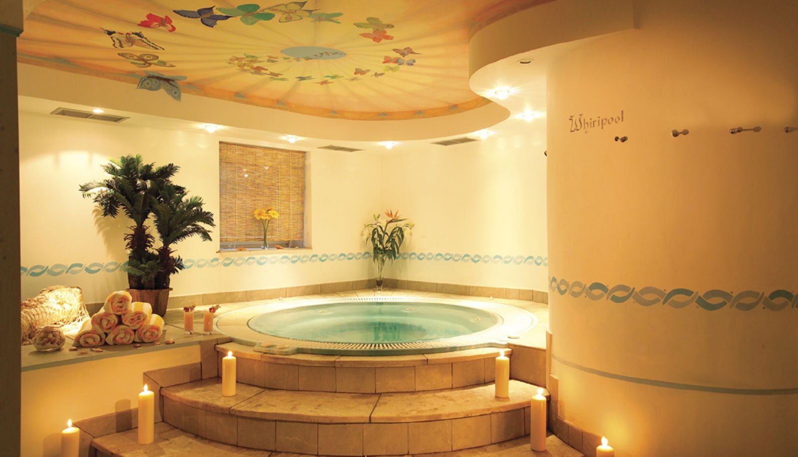 Whirlpool - Mirabel Hotel