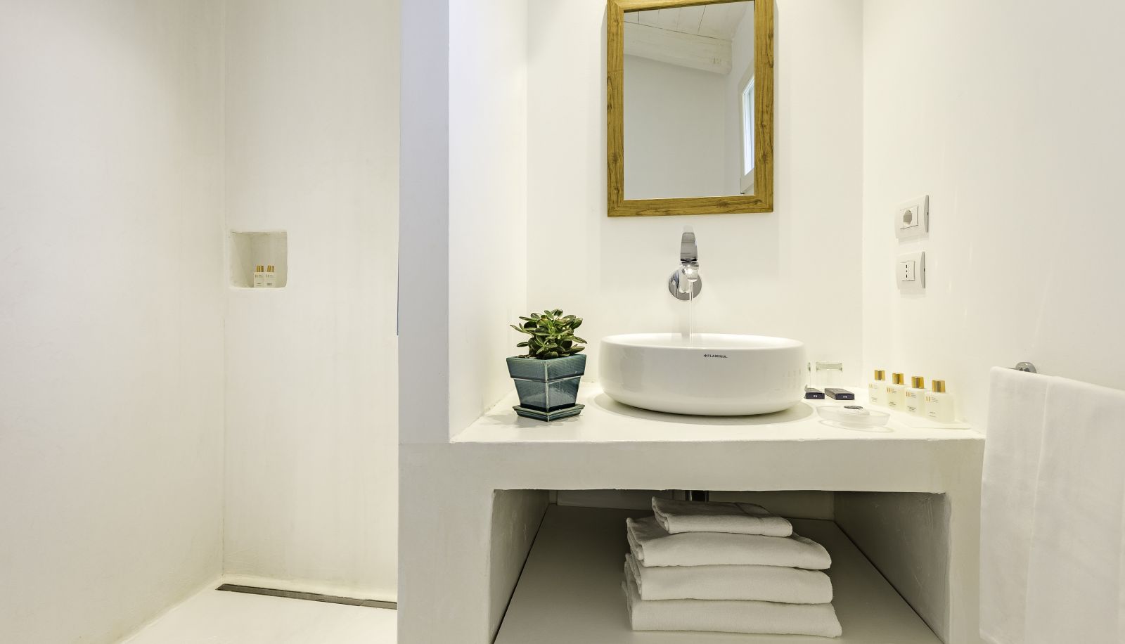 Bagno - Chia Laguna  - Hotel Baia