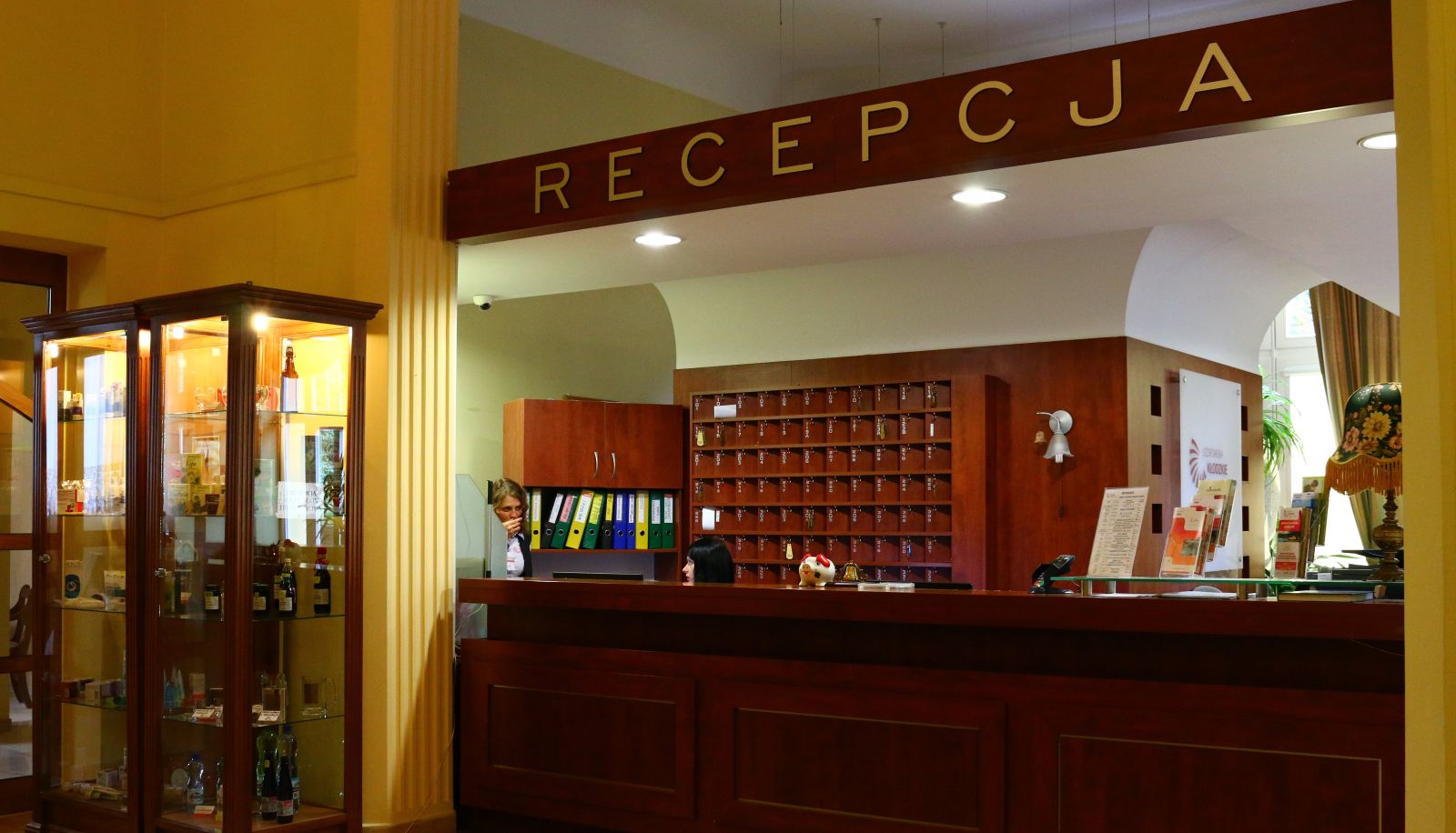 Reception - Polonia