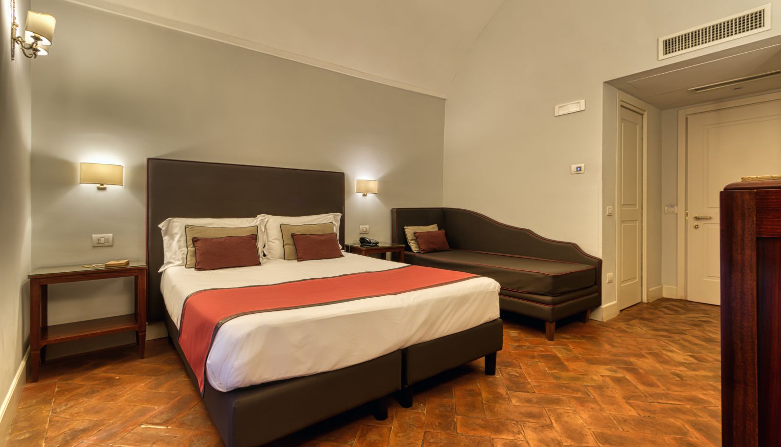Dreibettzimmer - Decumani Hotel de Charme