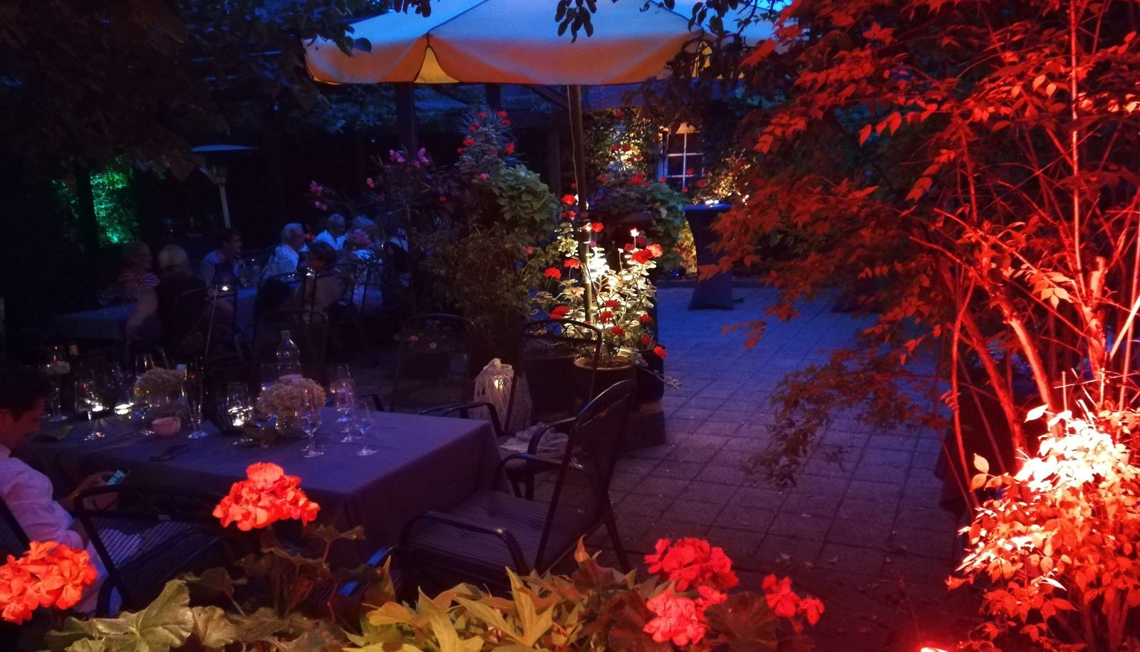 Terrace - Auberge Mistral