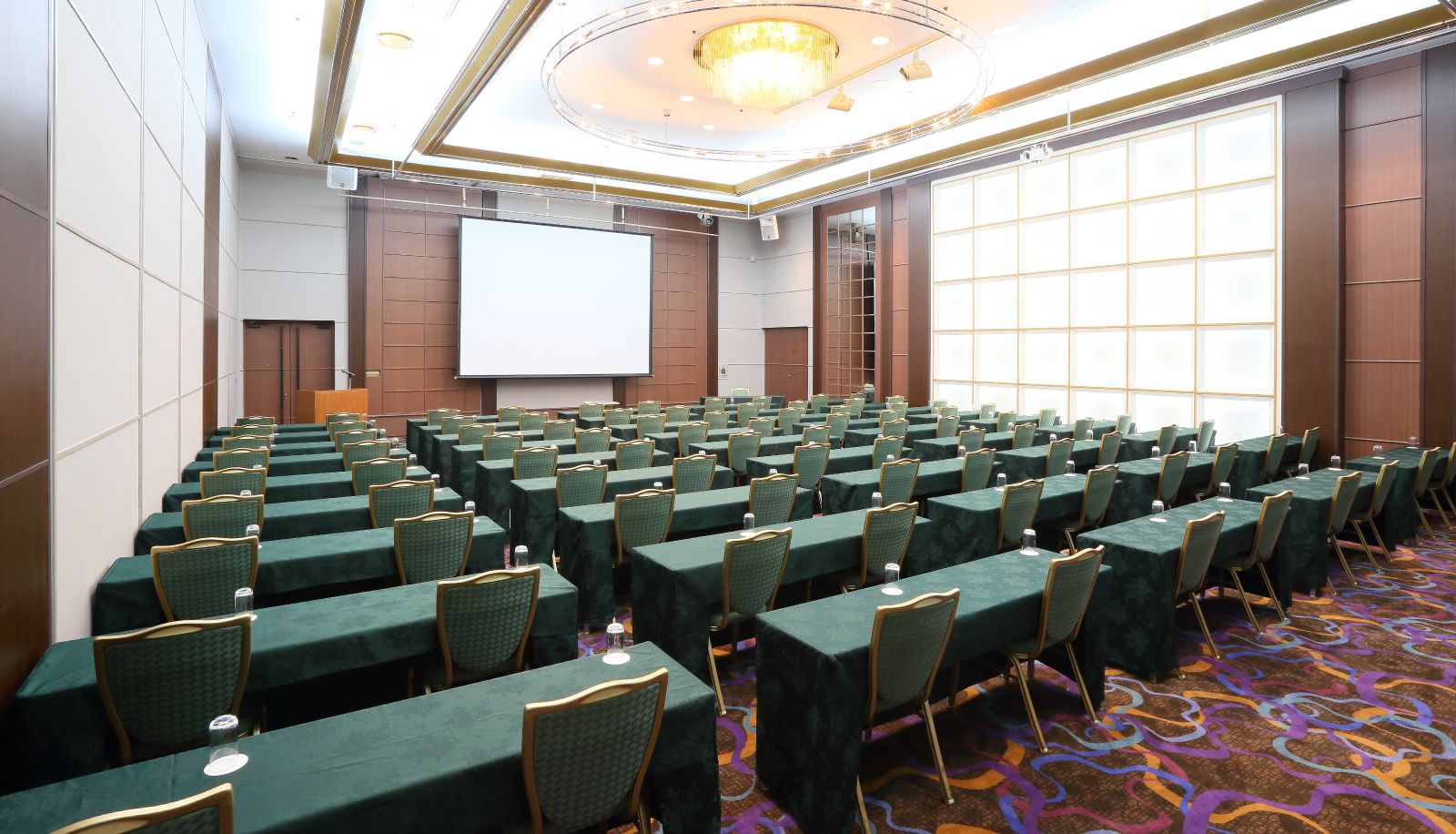 Meeting room - Shin-Osaka Esaka Tokyu REI Hotel