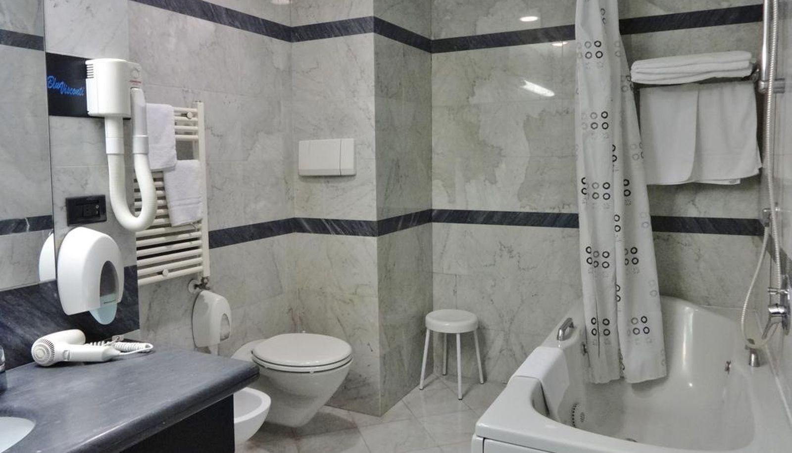 Bathroom - iH Hotels Milano Blu Visconti
