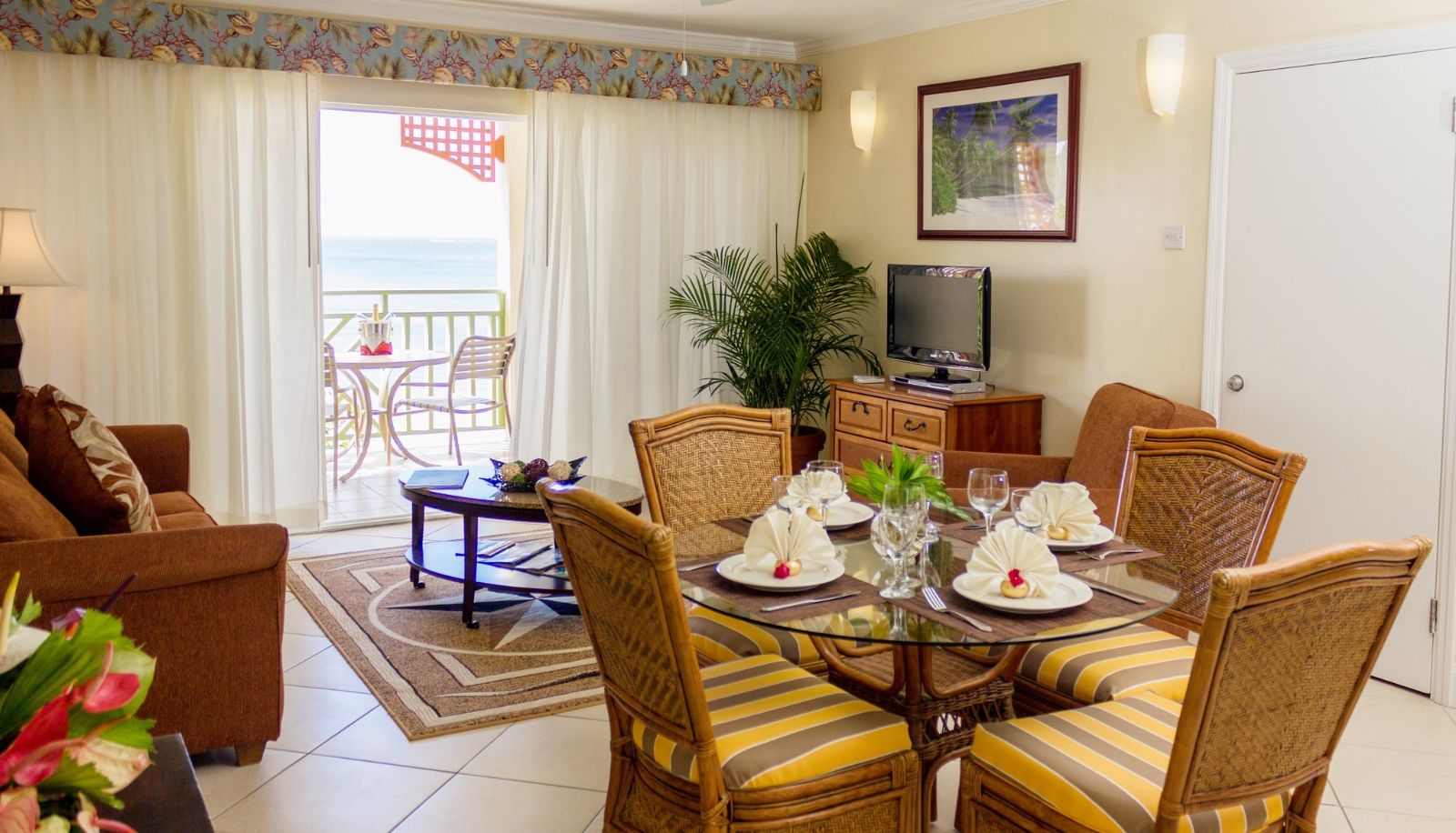 Suite - BAY GARDENS BEACH RESORT