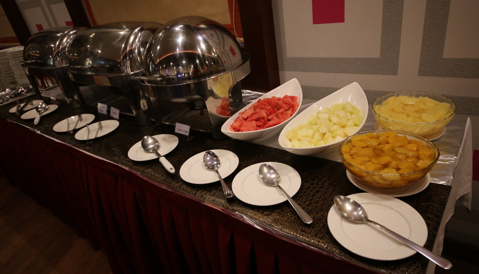 Bufet - Tulip Hotel Apartments