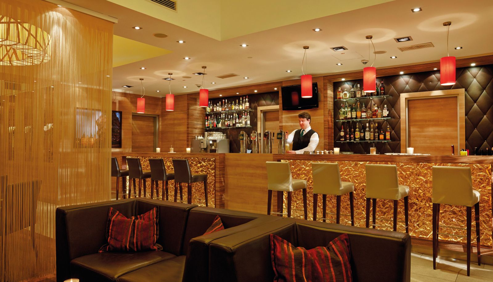 Bar - H+ Hotel Luebeck
