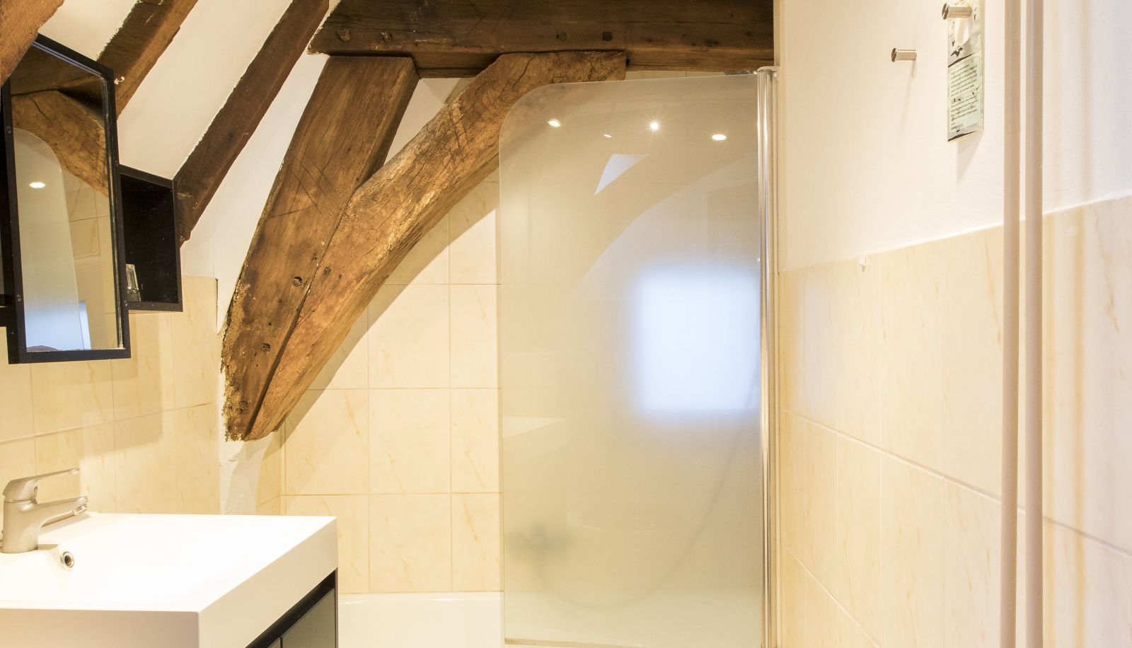 Bathroom - Hotel De Vischpoorte