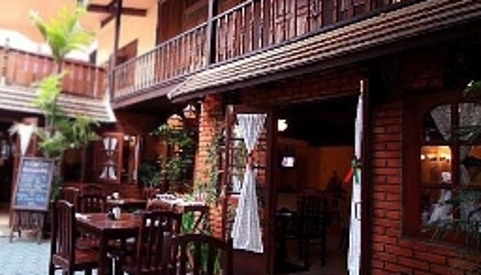 Restaurant - De Naga Hotel Chiang Mai