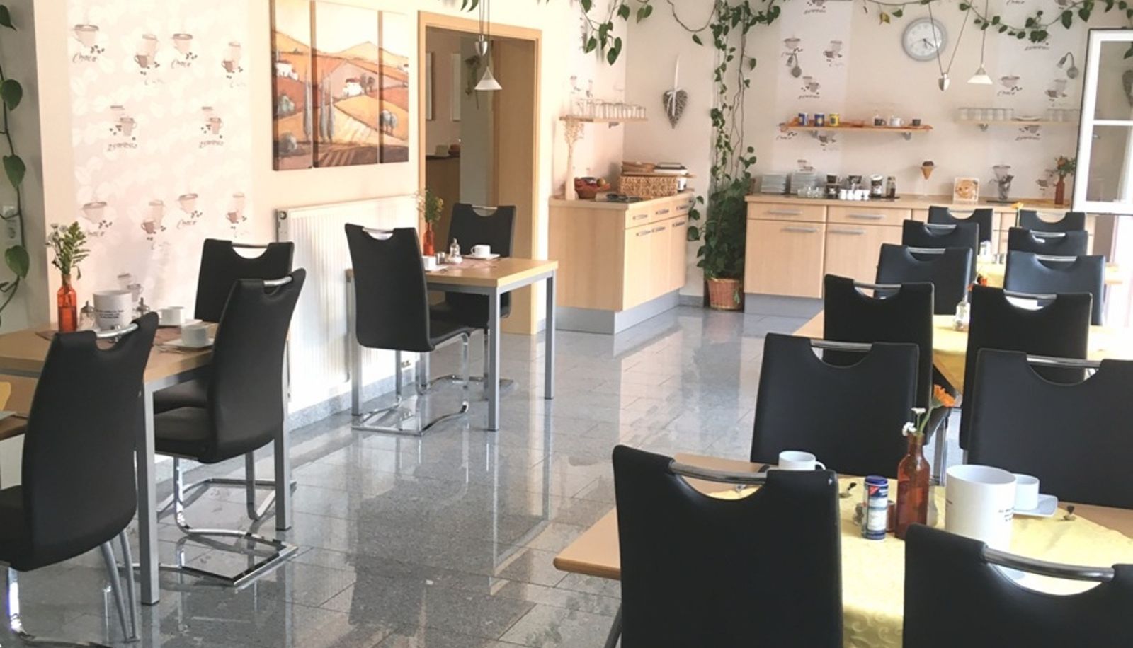 Salle de petit-déjeuner - Pension am Schlossberg