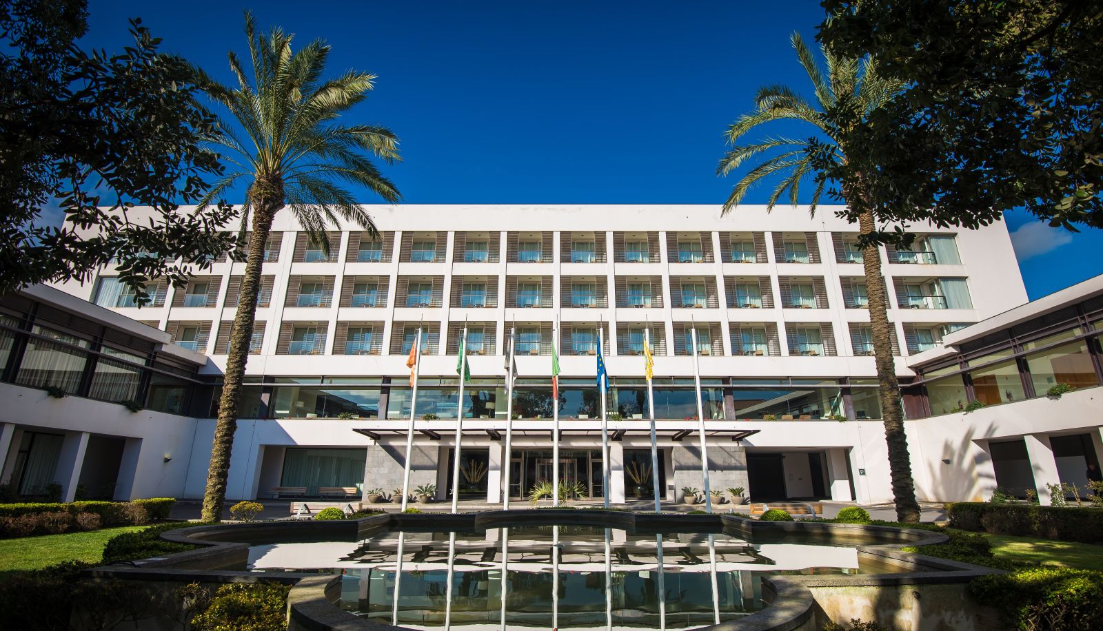 Buitenruimte van het hotel - Azoris Royal Garden - Leisure & Conference Hotel