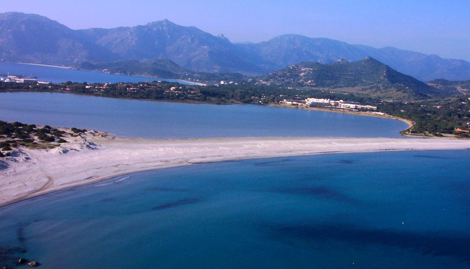 Strand - Porto Giunco Residence