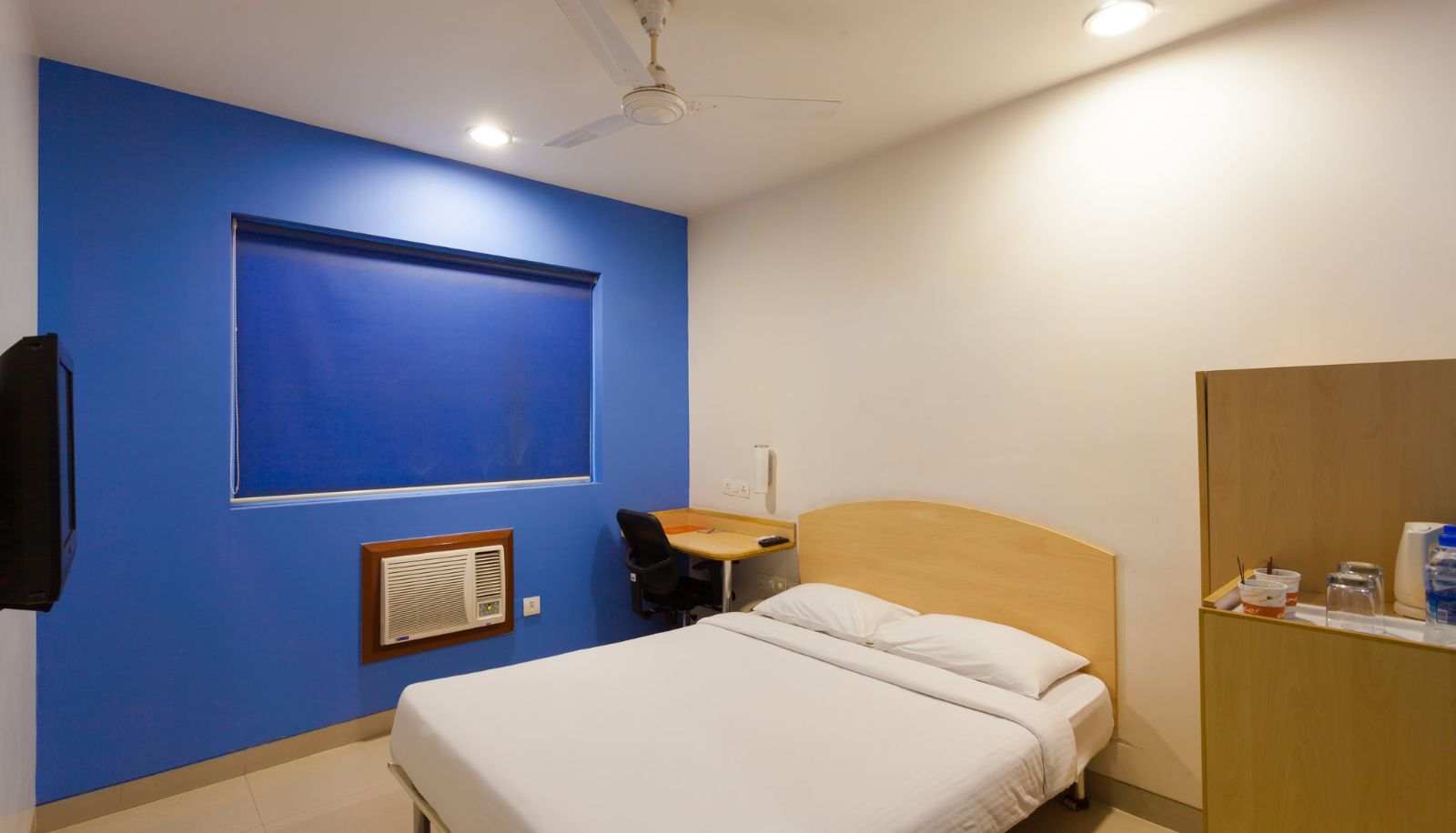 Room - GINGER VADODARA