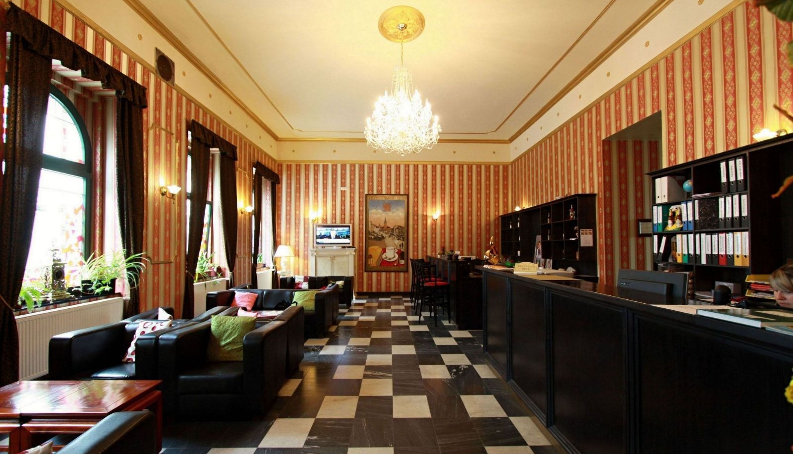 Lobby - Zlaty Lev