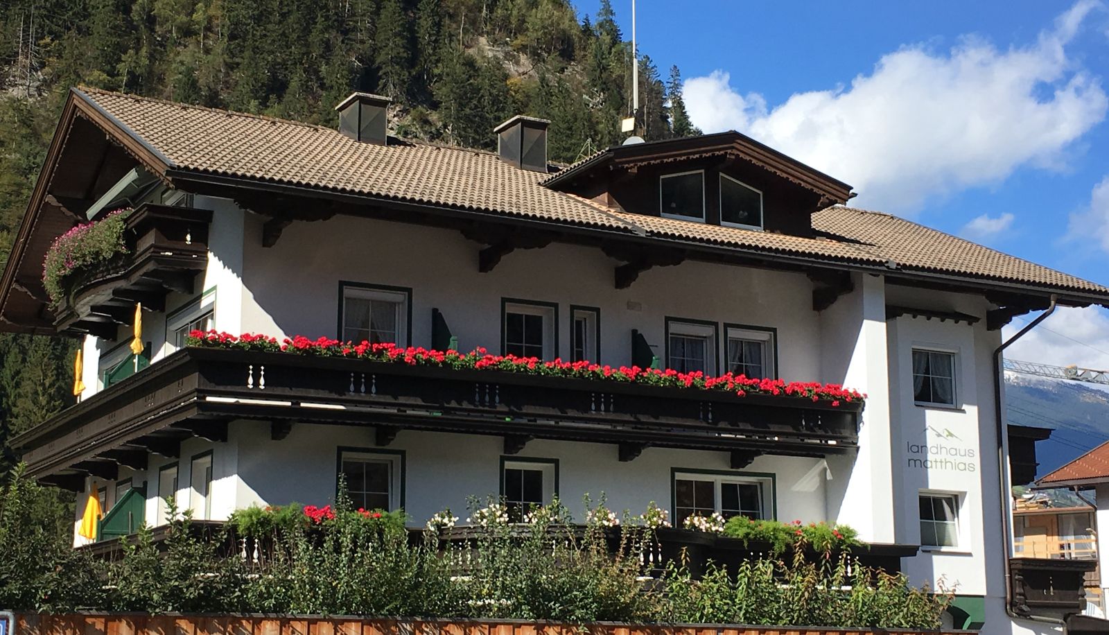 Buitenruimte van het hotel - Landhaus Matthias