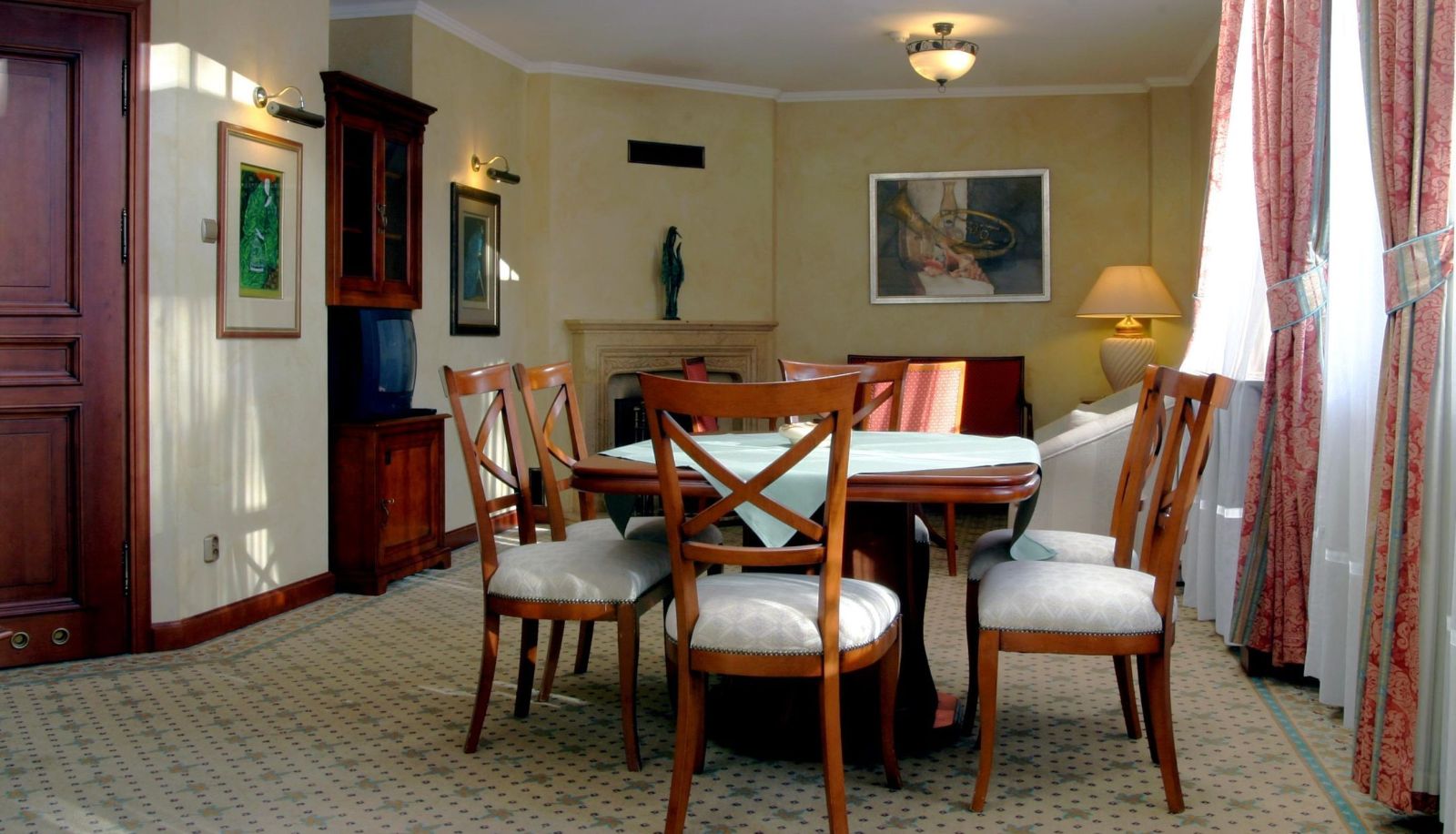 Interno dell'hotel - Opera