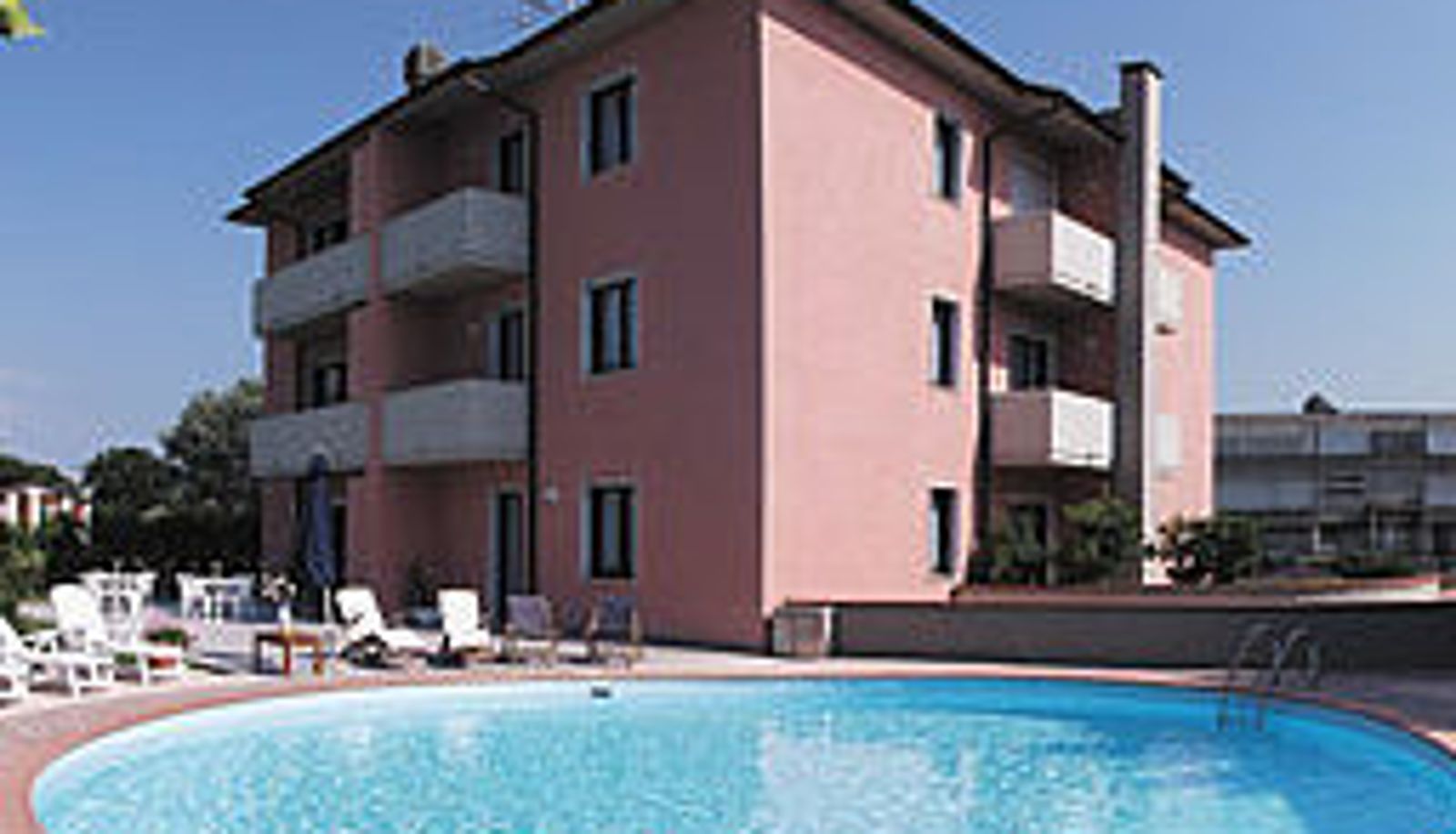 Zwembad - Giada Palace