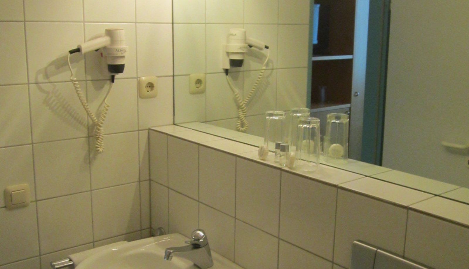 Bathroom - Rüttenscheider Stern
