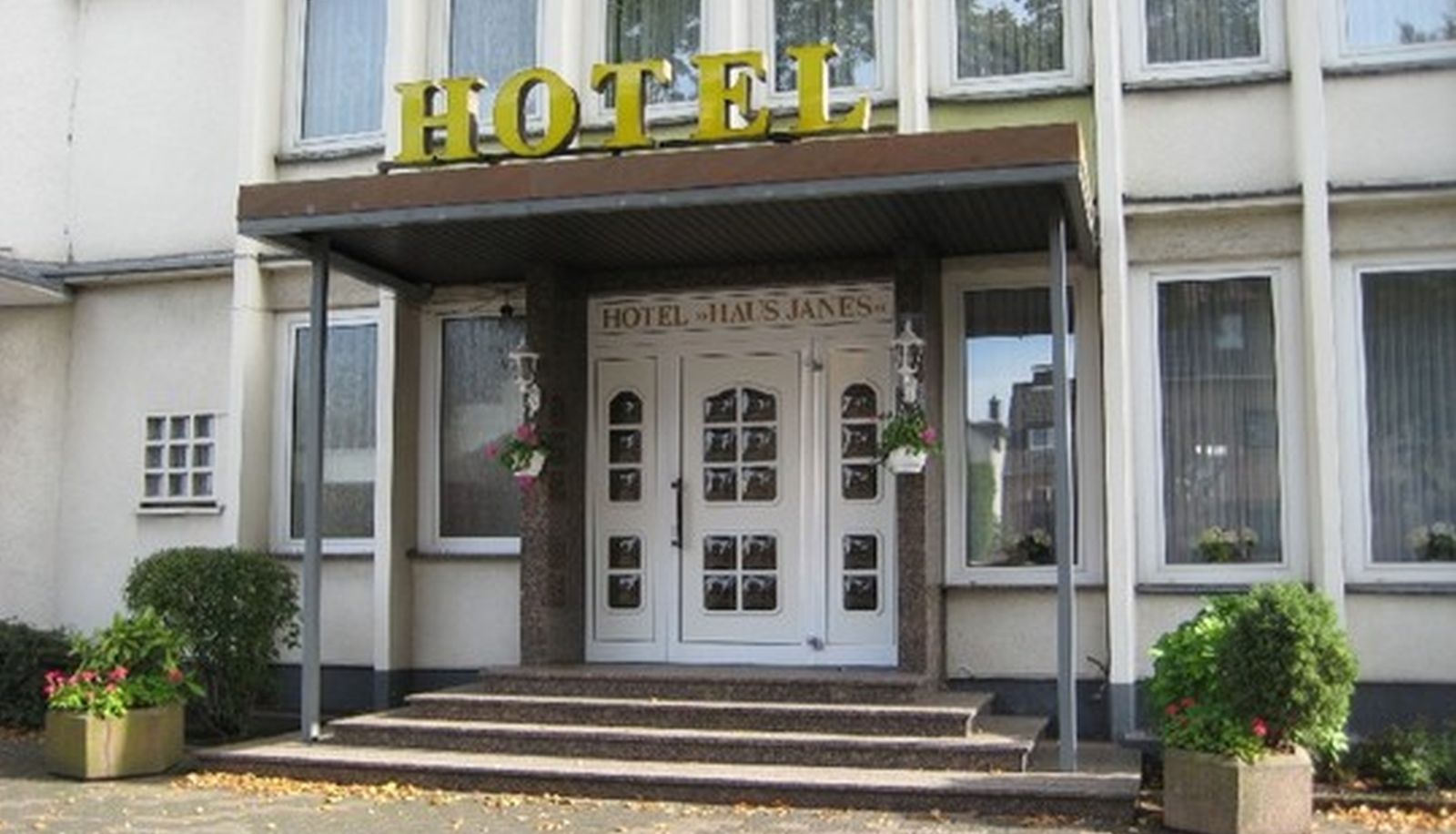 Buitenruimte van het hotel - Haven-Hotel am Stadion