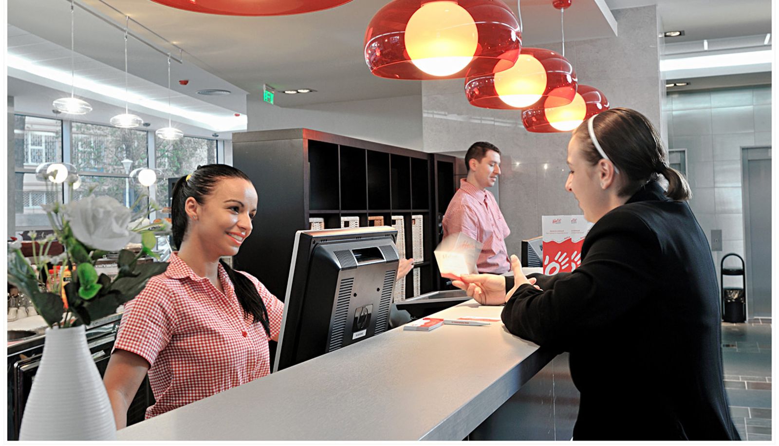 Recepcja - Hello Hotels Bucuresti Gara de Nord