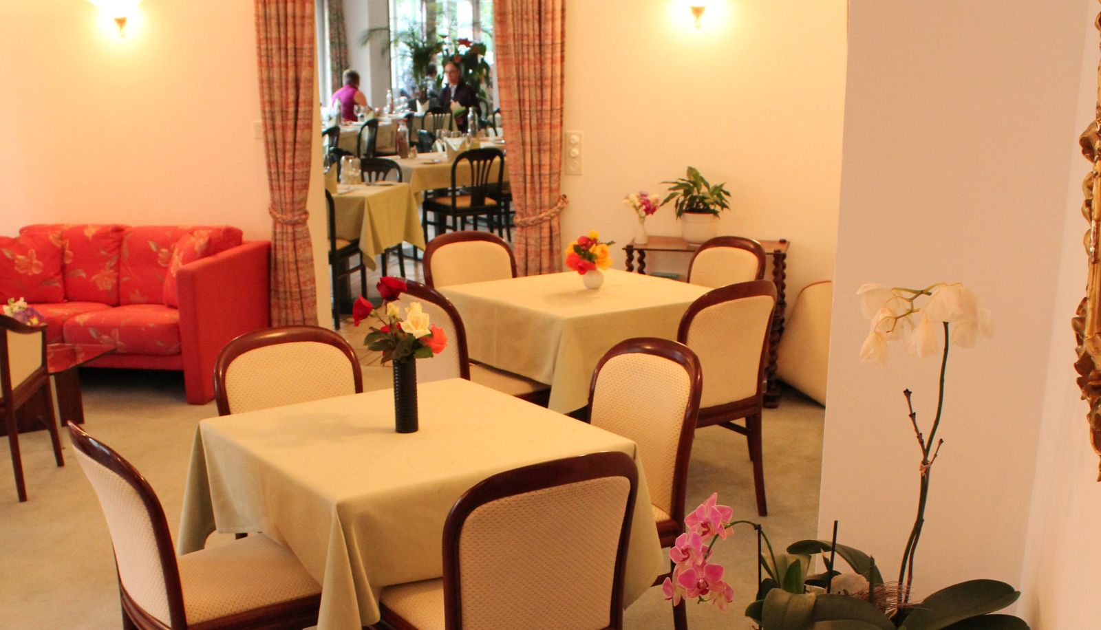 Lesezimmer -  Typically Swiss Hotel Altana