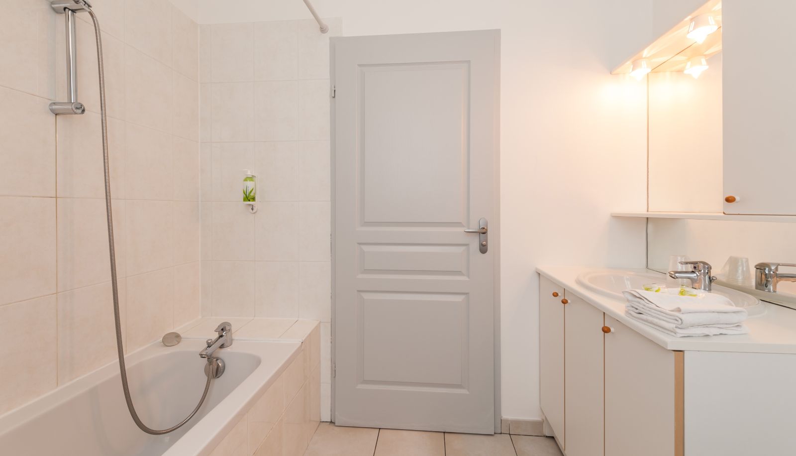 Bathroom - Residhotel Vieux Port Residence de Tourisme