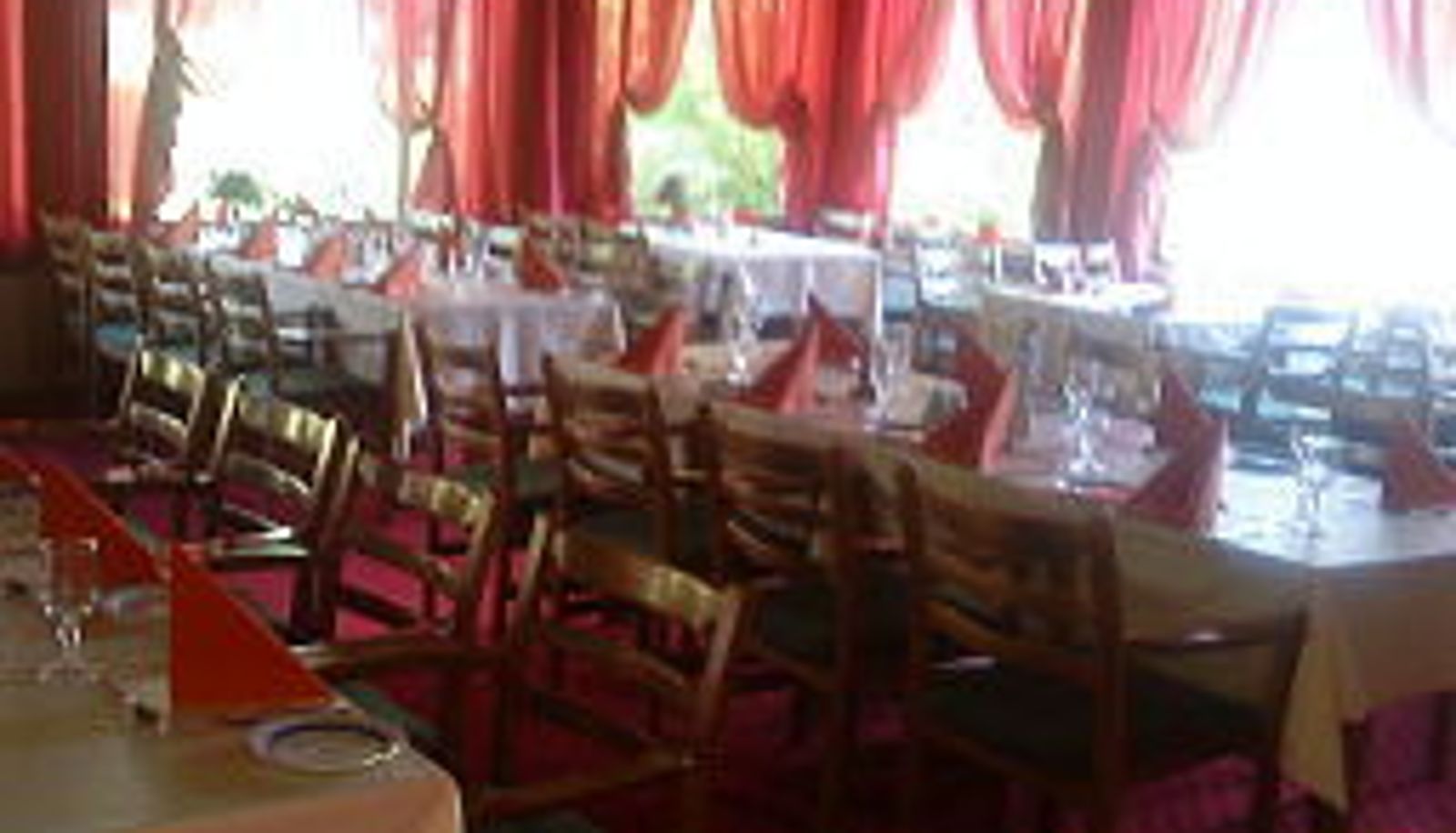 Sala śniadaniowa w restauracji - Vågå