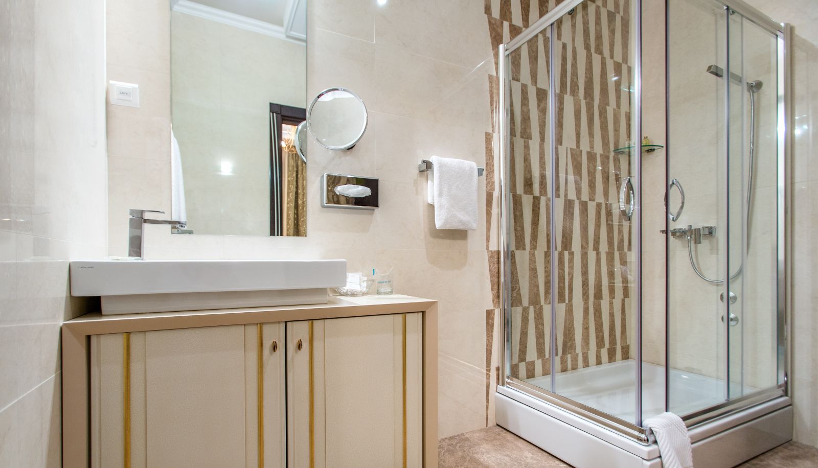 Badezimmer - Evropa Hotel