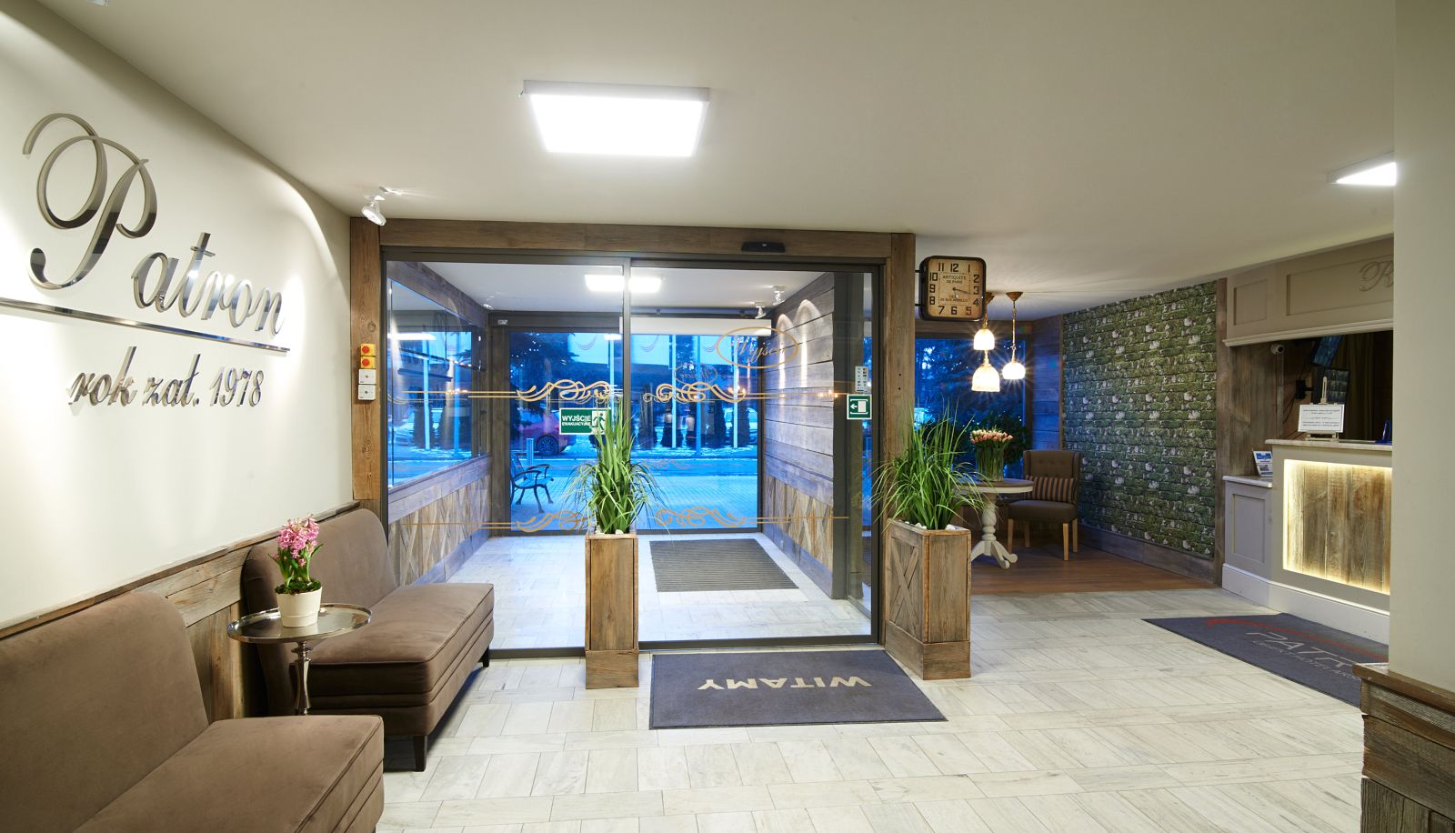 Hal - Patron Hotel Warsaw