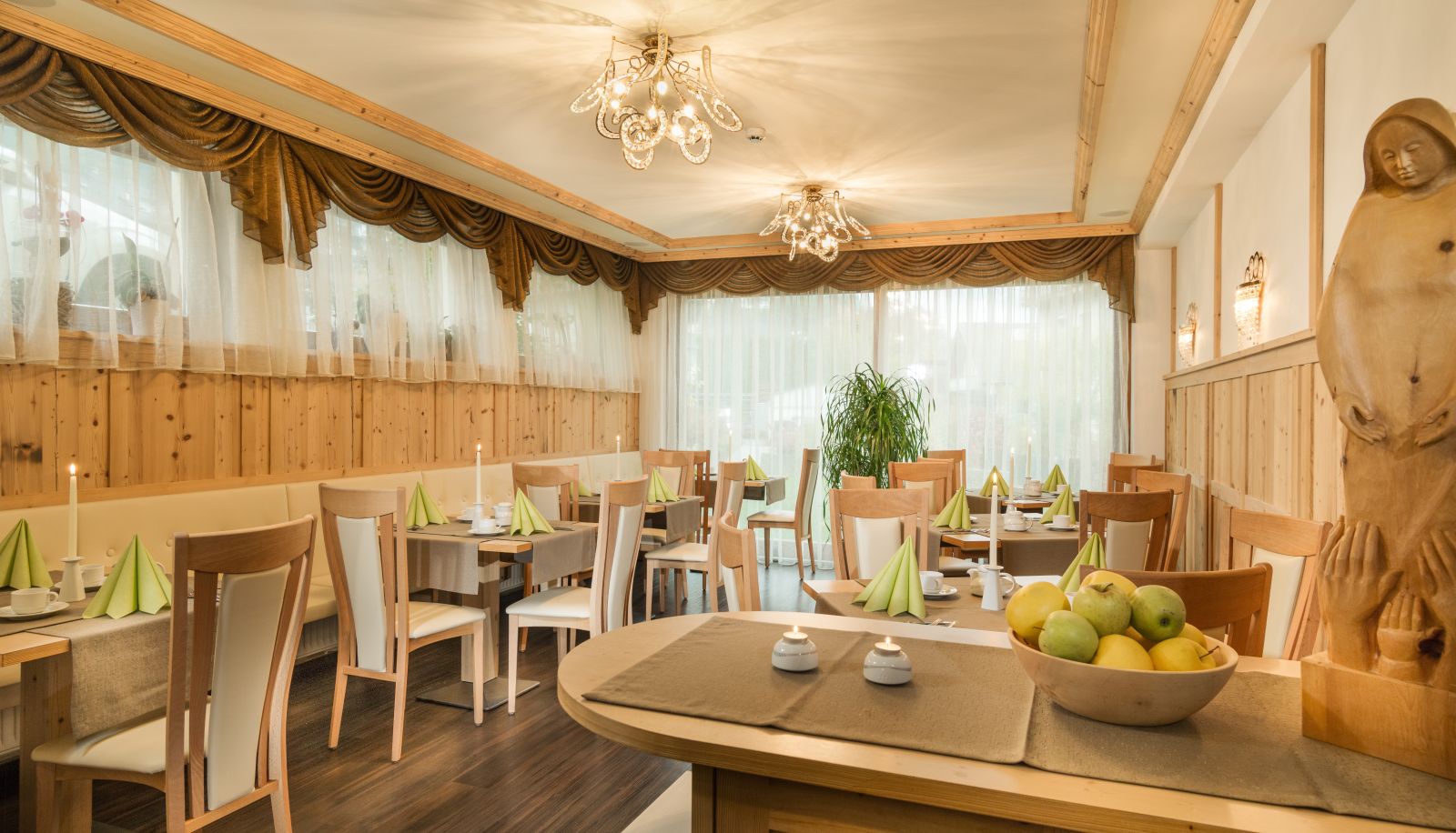 Breakfast room within the restaurant - Leitner Hotel