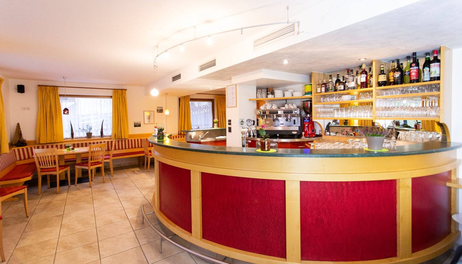 Bar - Almhotel Bergerhof