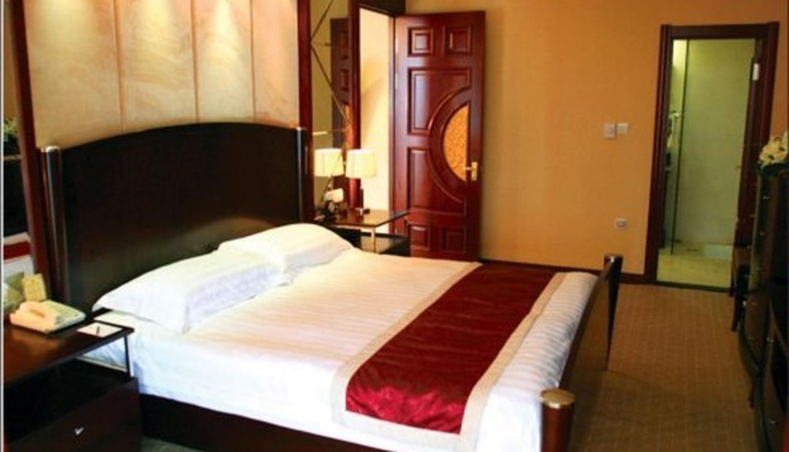Info - Long Tang Hotel