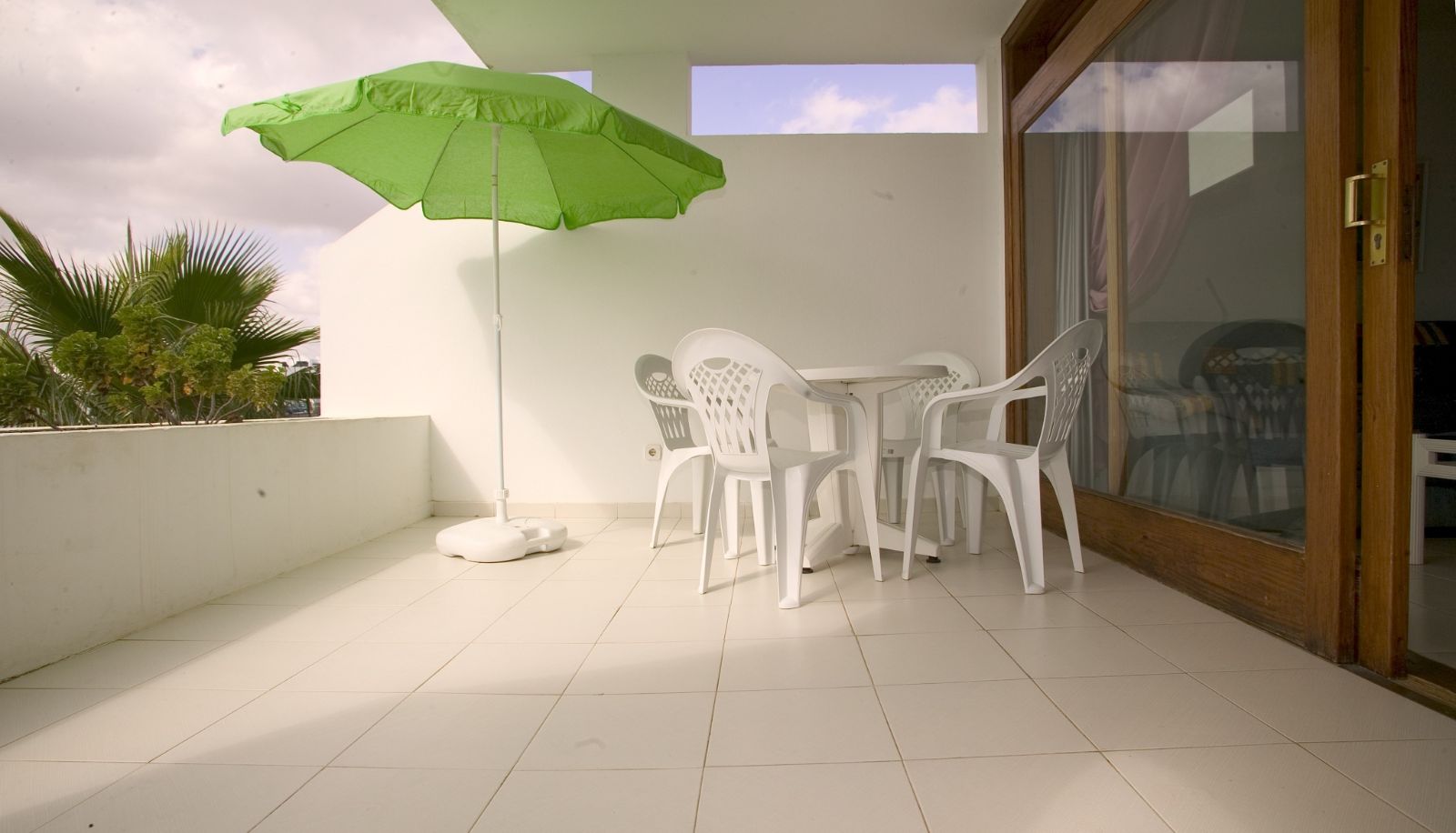Room with balcony - Camel's Spring Apartamentos