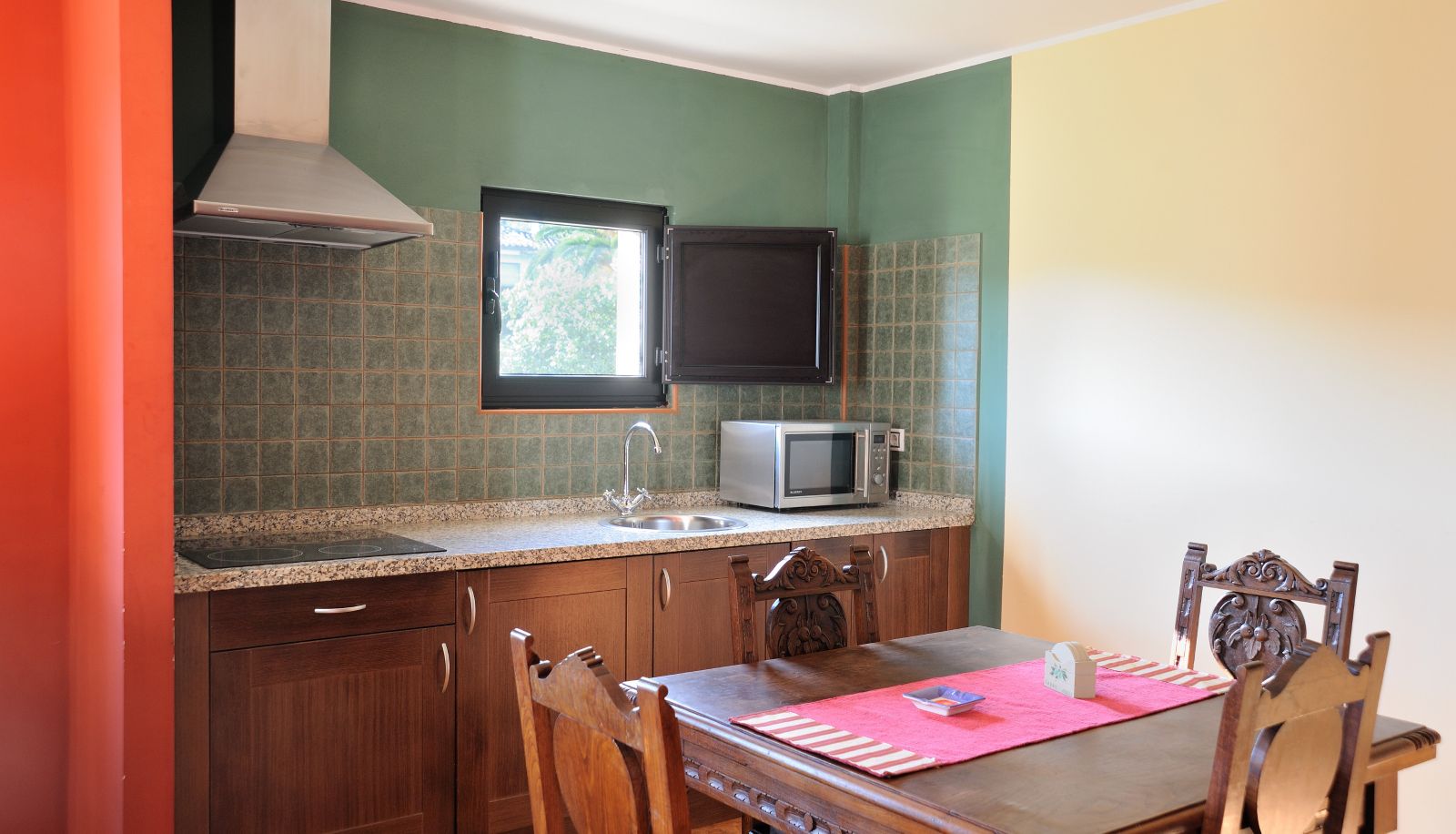 Keuken in de kamer - La Casona de la Roza
