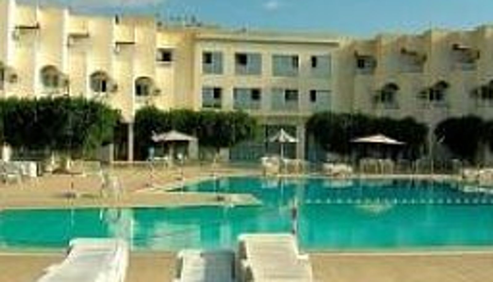 Pool - Les Pyramides