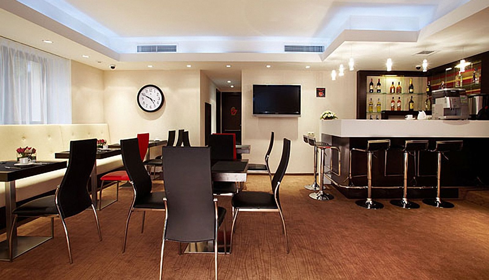 Breakfast room within the restaurant - City Park Hotel Kiev Сити парк отель Киев