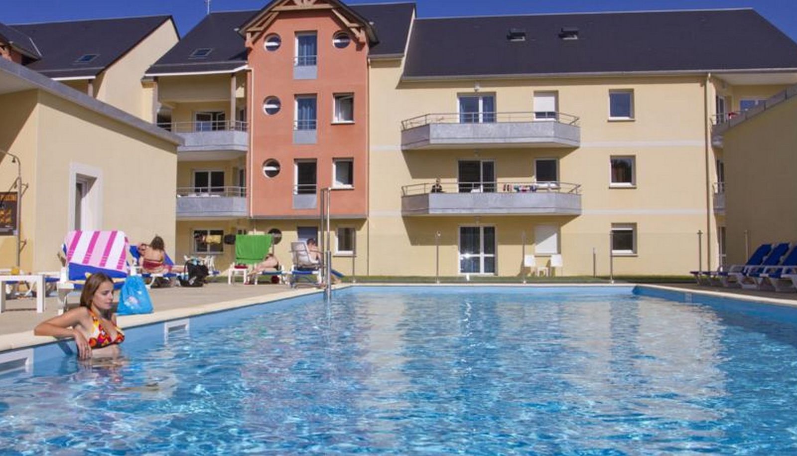 Piscina - Adonis Grandcamp Résidence Les Isles de Sola