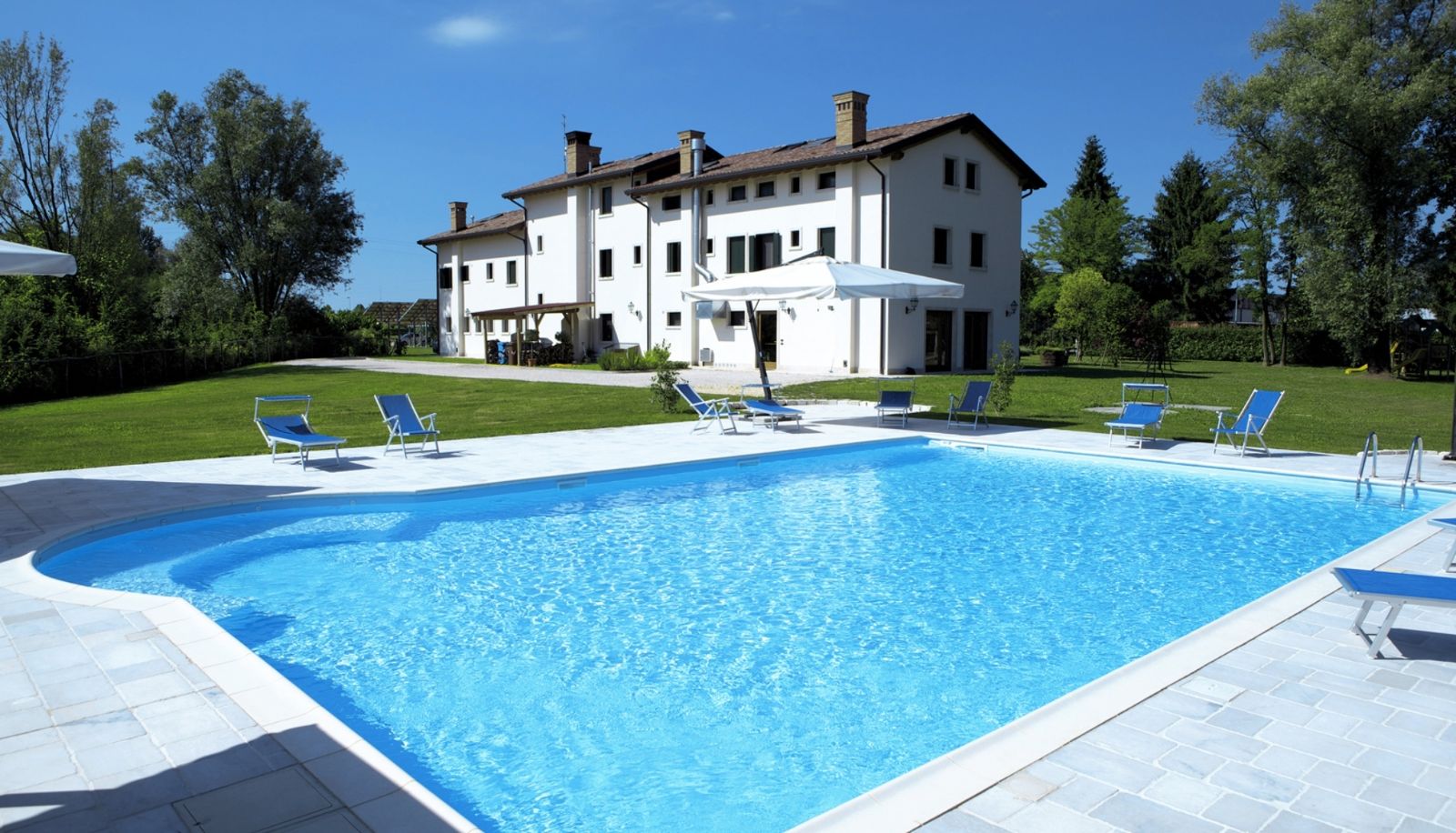 Basen - Le Favole Agriturismo Ferienweingut