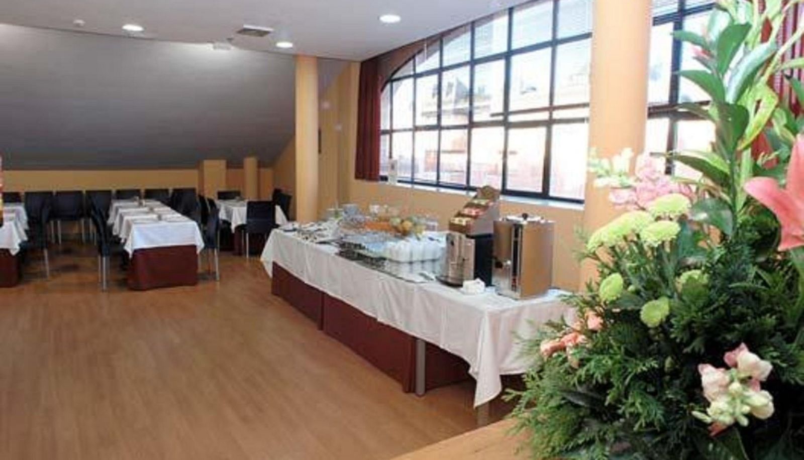 Restaurant - YIT Mirador de Santa Ana
